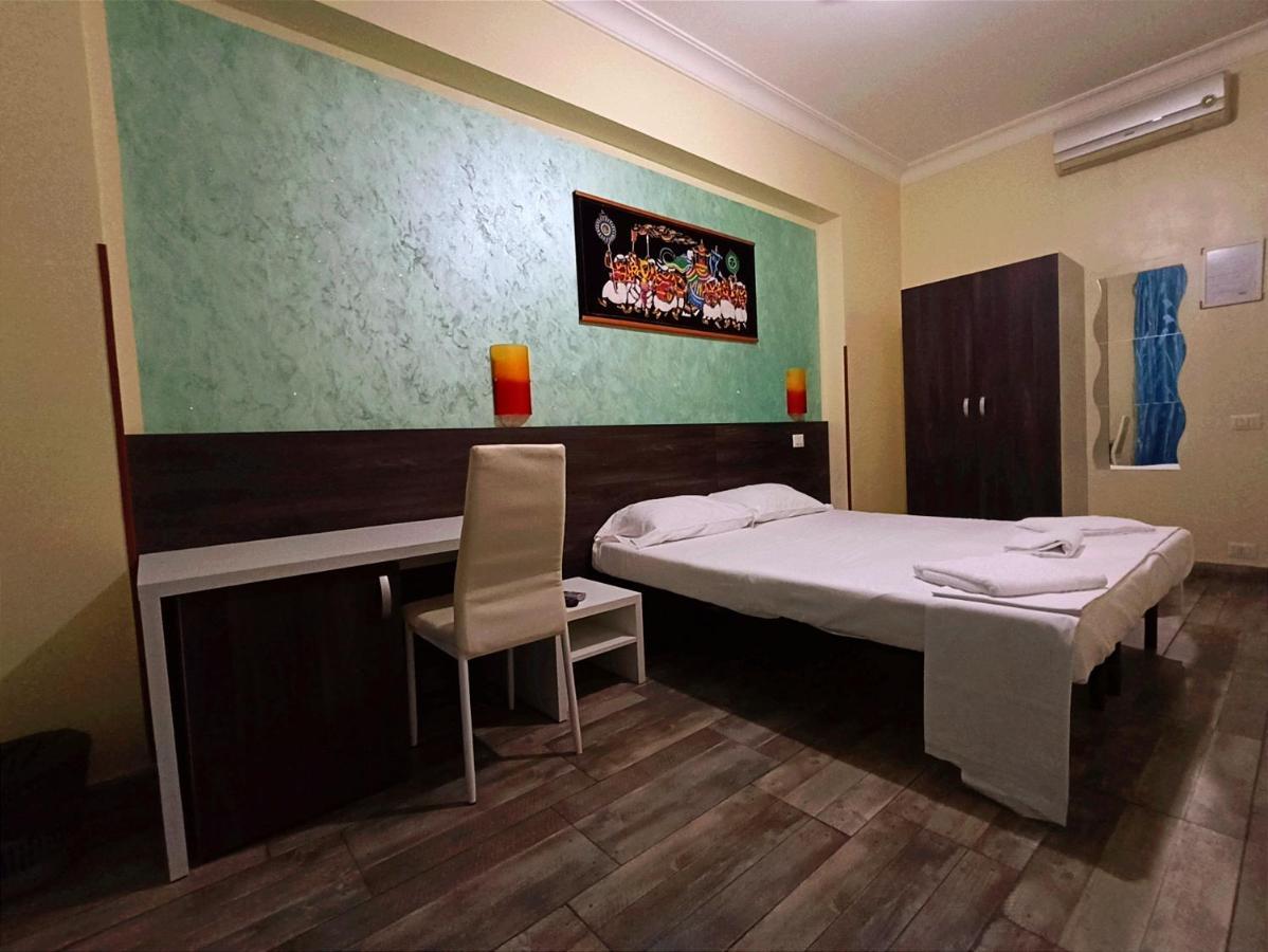 Tiburtina Guesthouse Roma Exterior foto