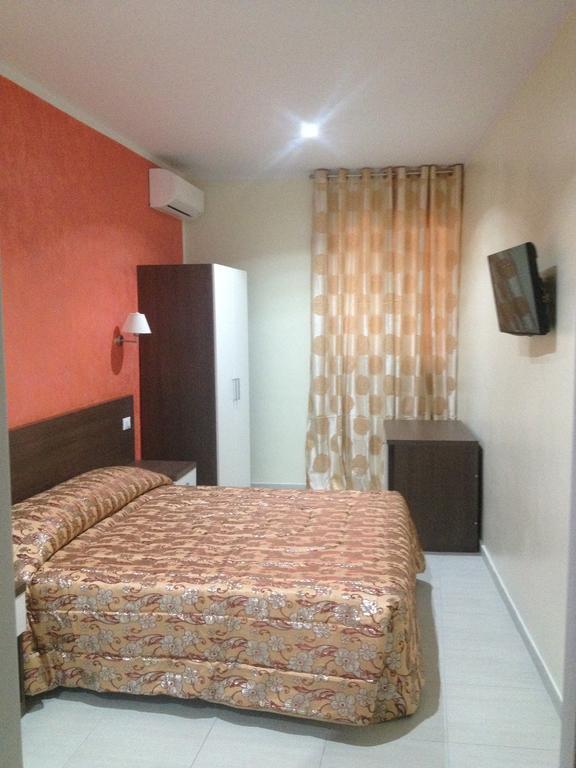 Tiburtina Guesthouse Roma Exterior foto